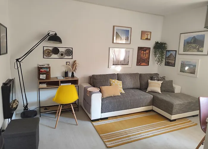 Beach Accommodation Apartment *