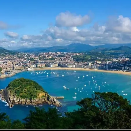 Beach Accommodation Apartment *